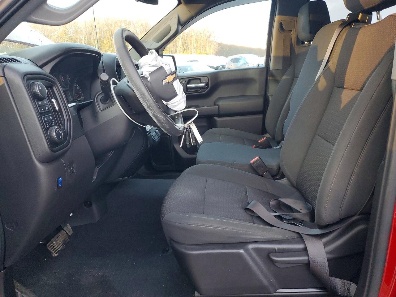 2021 CHEVROLET SILVERADO K1500 CUSTOM photo 13