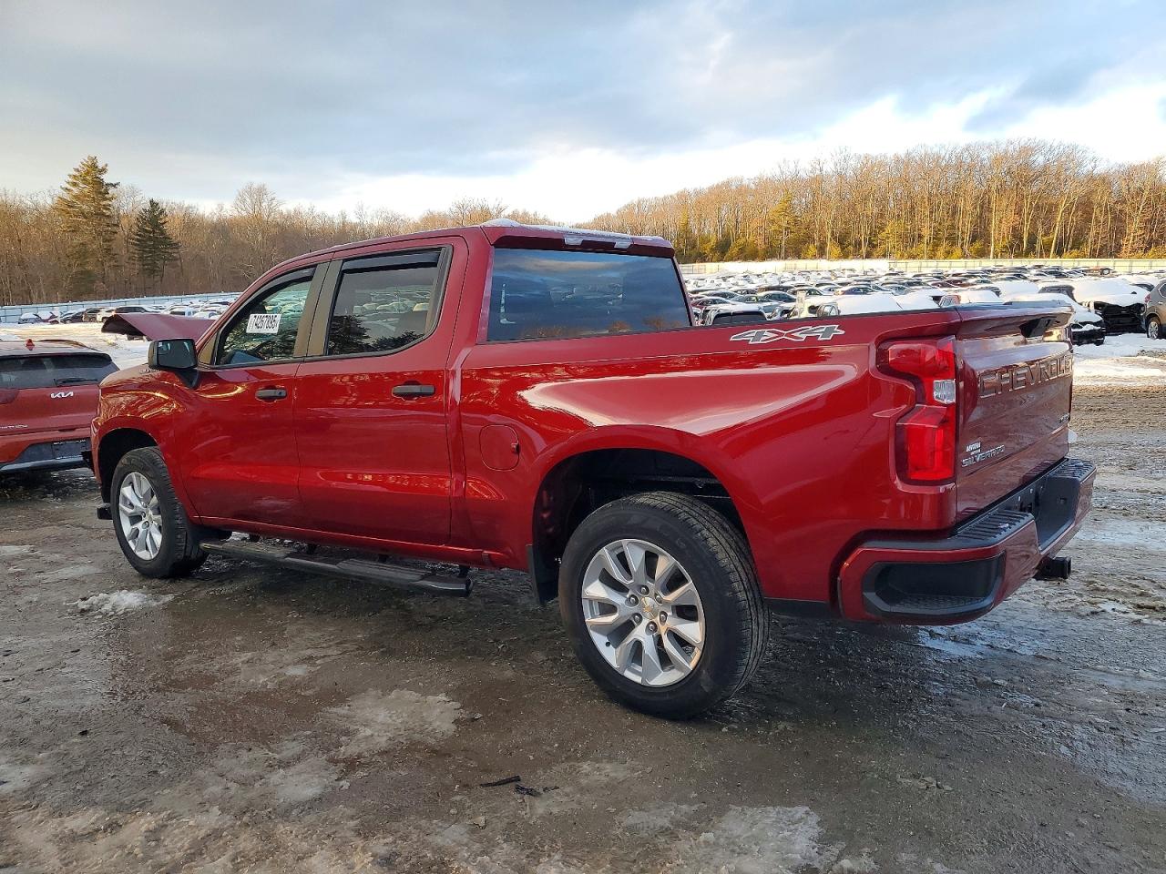 2021 CHEVROLET SILVERADO K1500 CUSTOM photo 3