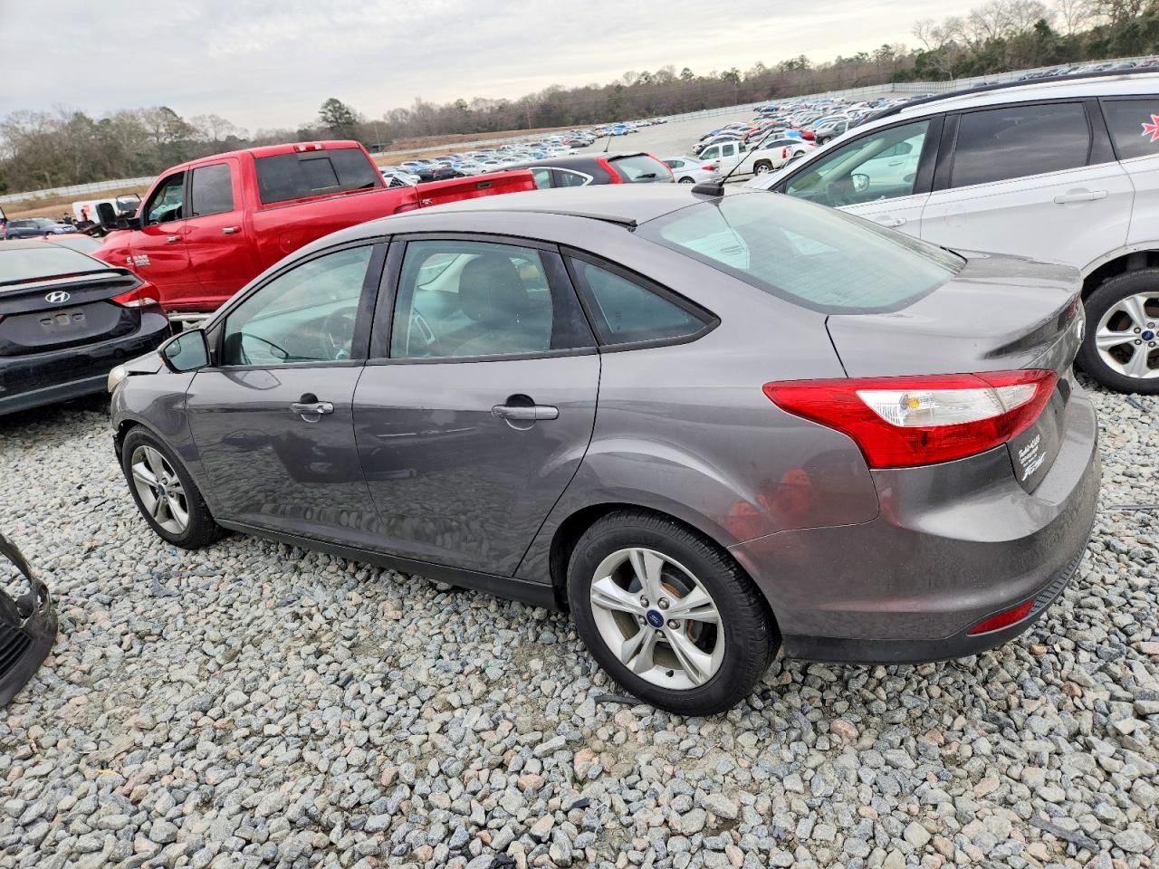 2014 FORD FOCUS SE photo 4