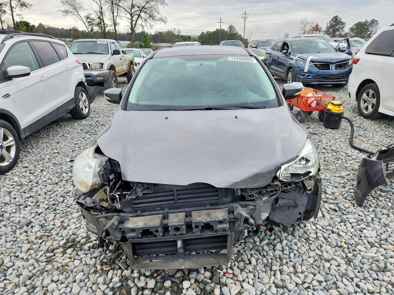 2014 FORD FOCUS SE photo 13