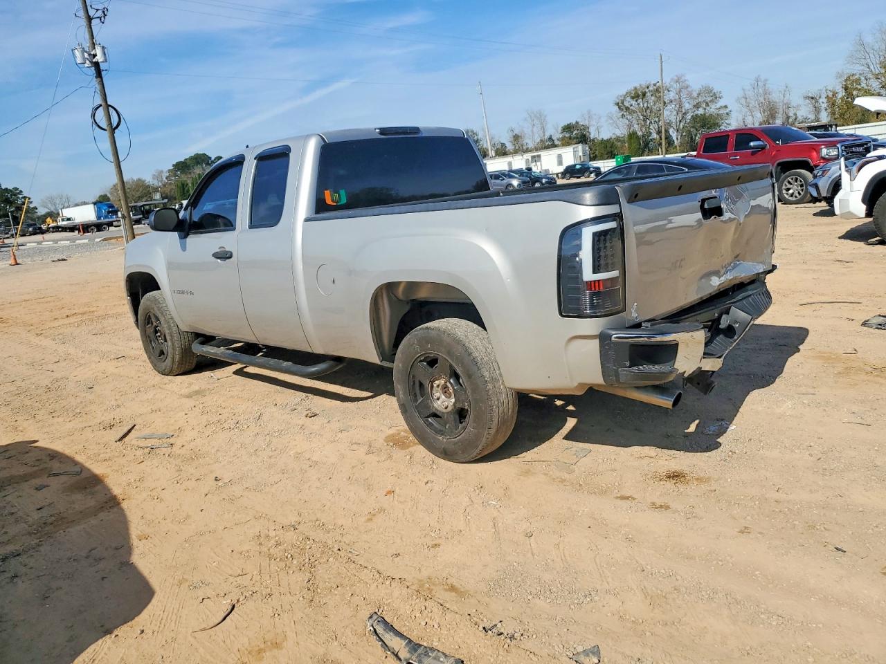 2007 GMC NEW SIERRA C1500 photo 4