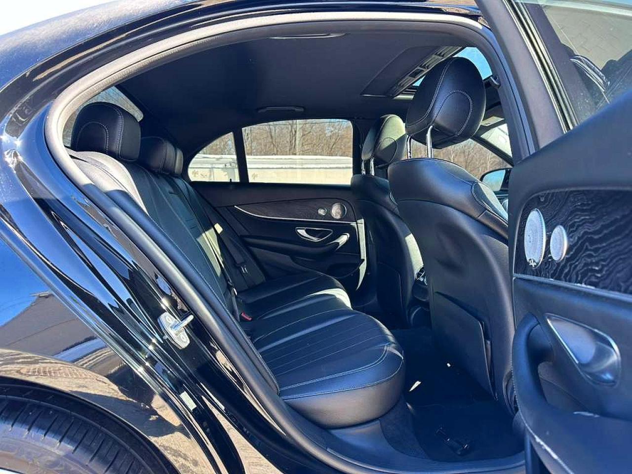2017 MERCEDES-BENZ E 300 4MATIC photo 17