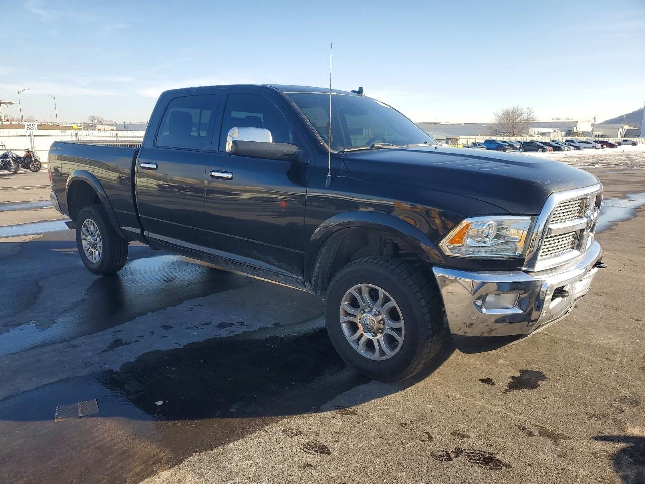 2018 RAM 2500 LARAMIE photo 4