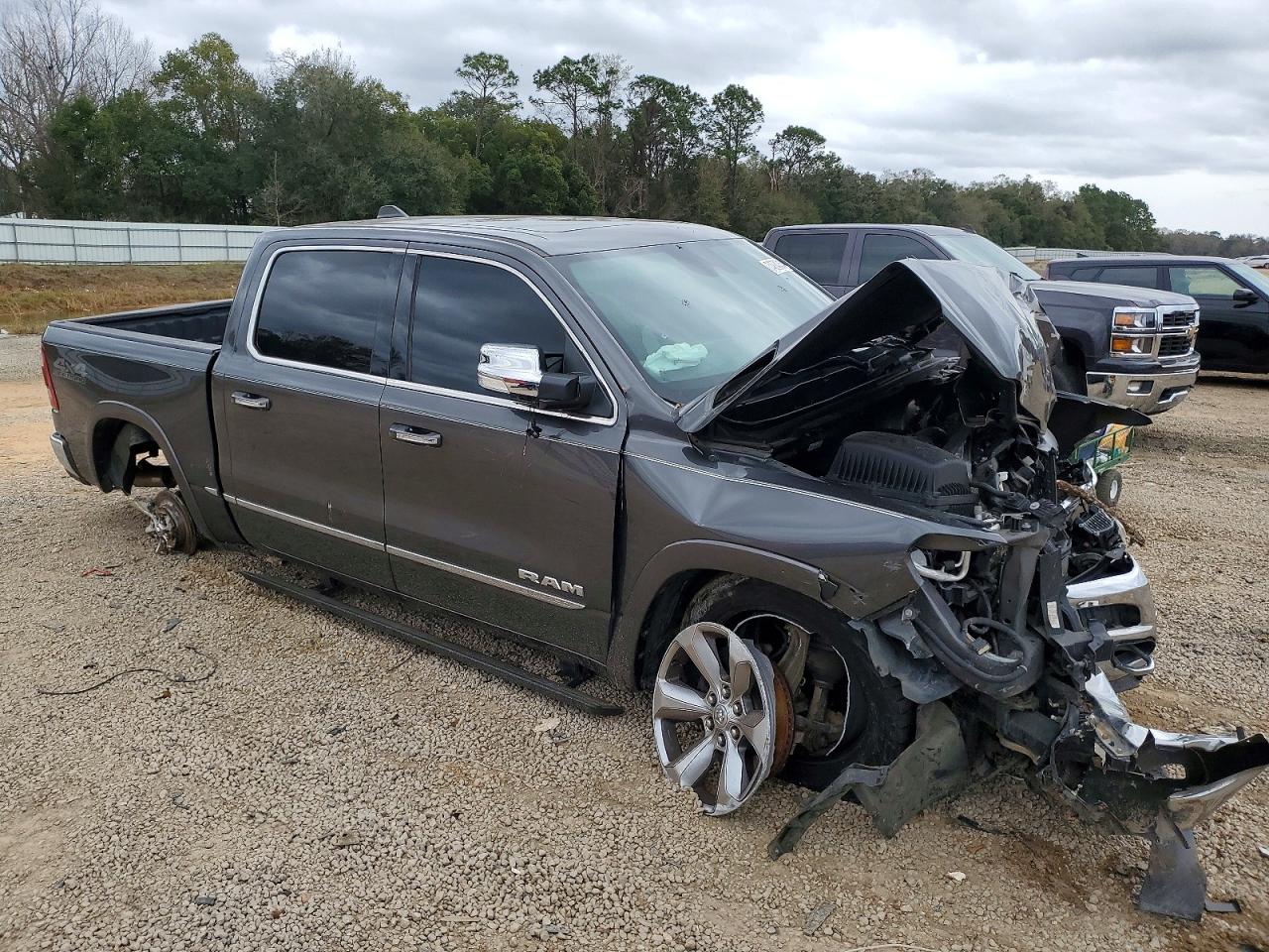 2019 RAM 1500 LIMITED photo 7