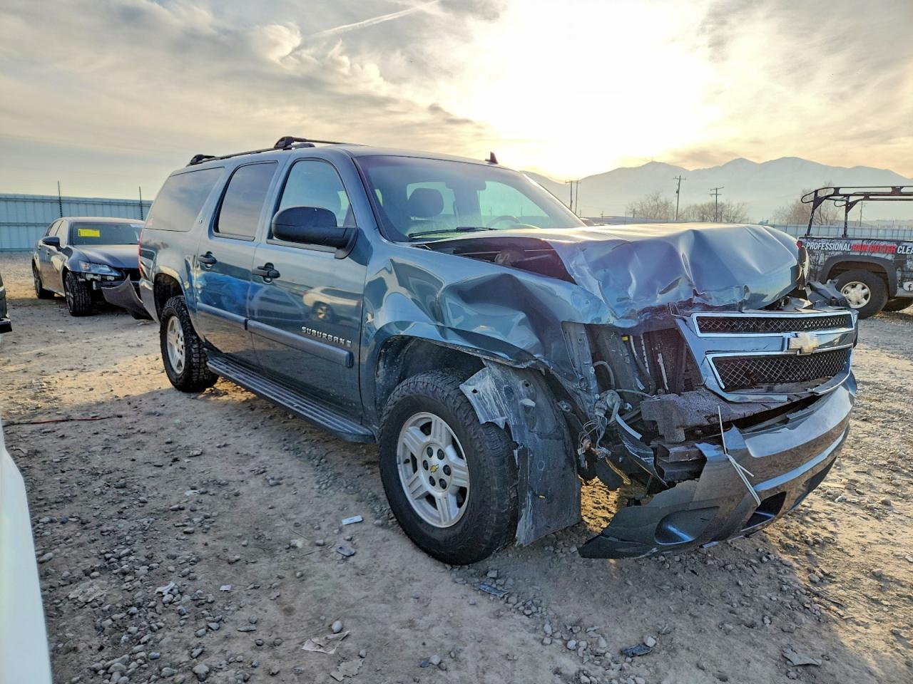 2008 CHEVROLET SUBURBAN K1500 LS photo 4