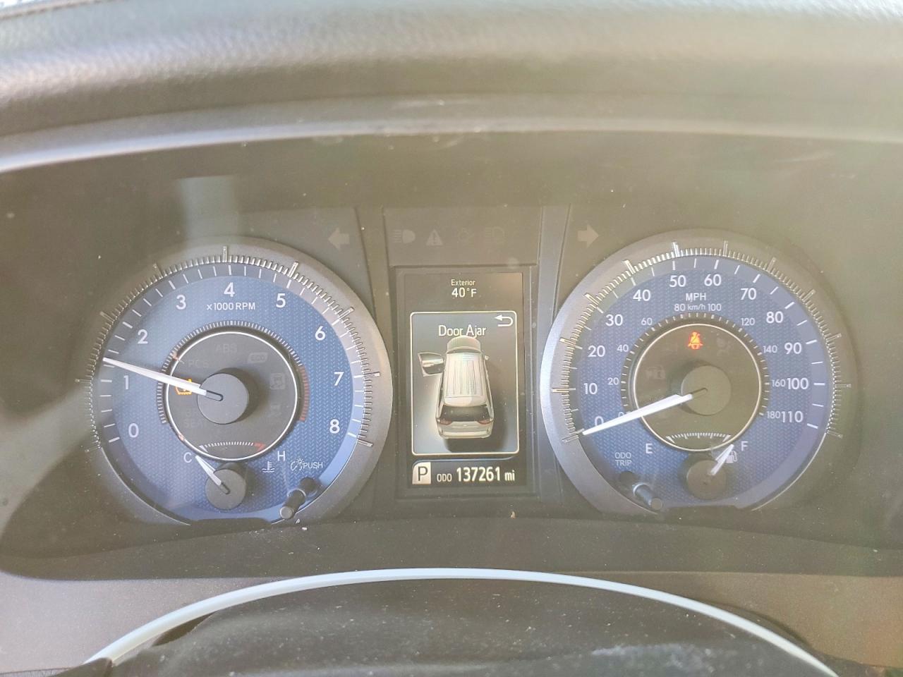 2016 TOYOTA SIENNA XLE photo 17