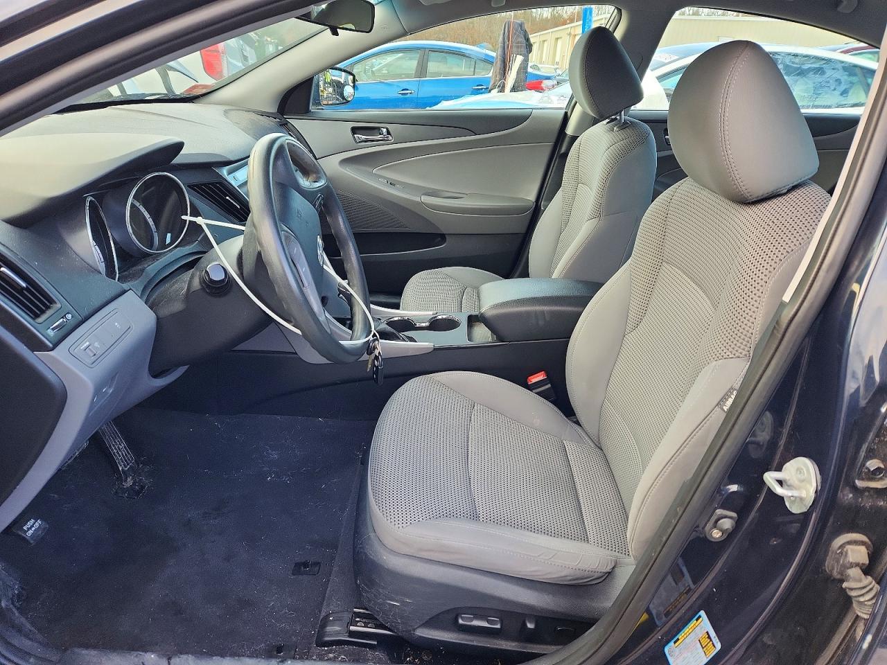 2011 HYUNDAI SONATA GLS photo 7