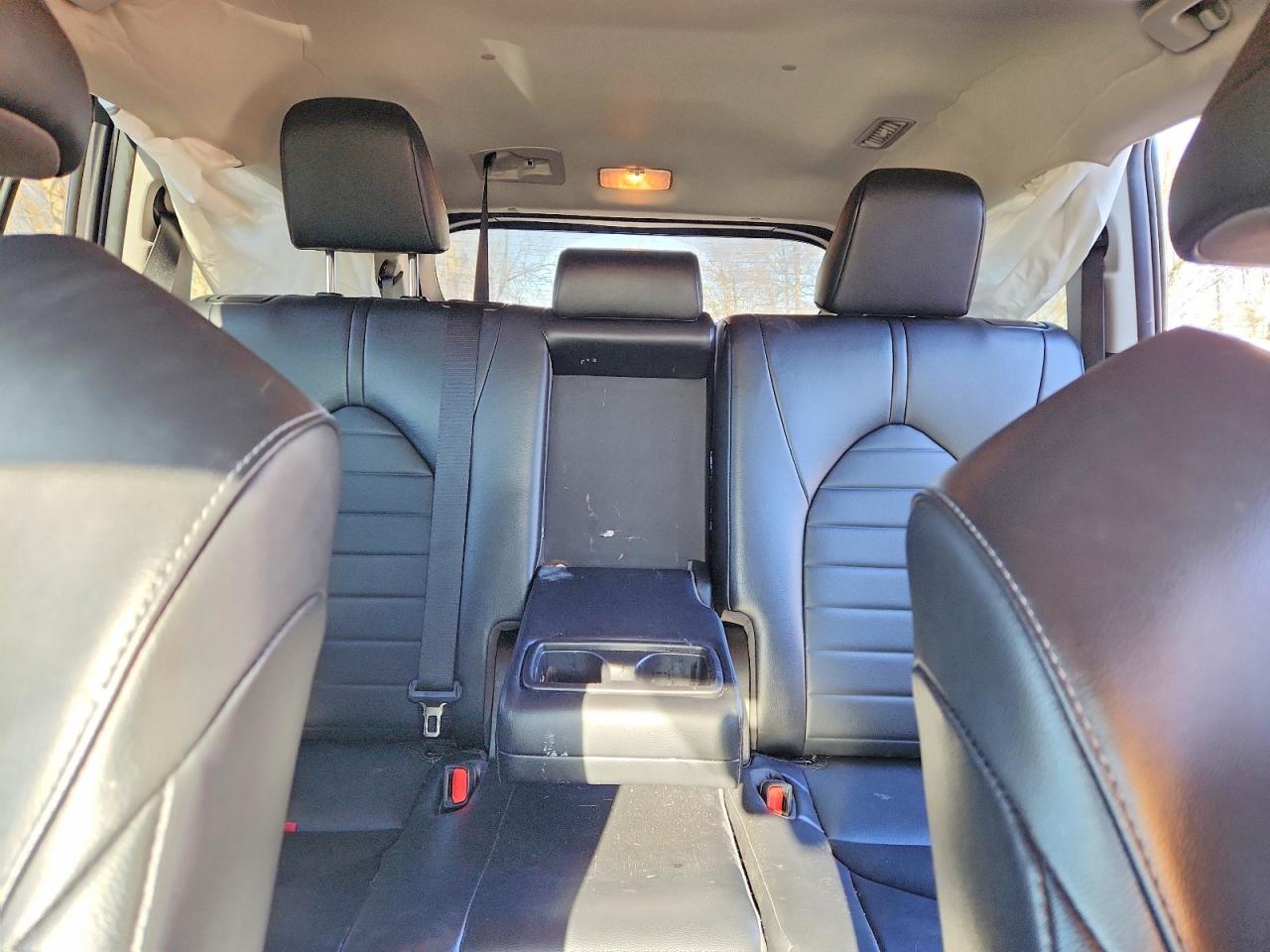 2022 TOYOTA HIGHLANDER XLE photo 28