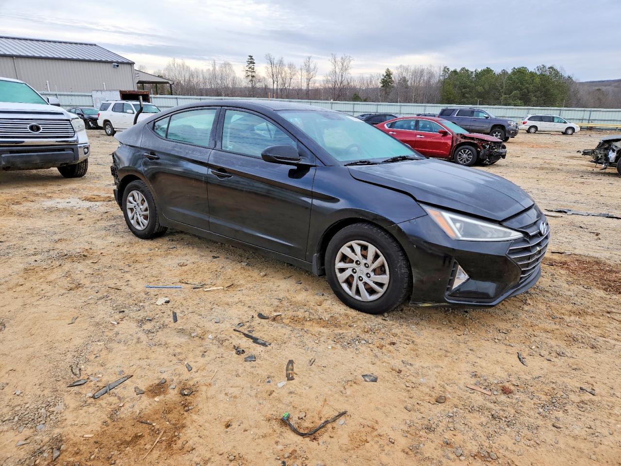 2019 HYUNDAI ELANTRA SE photo 7