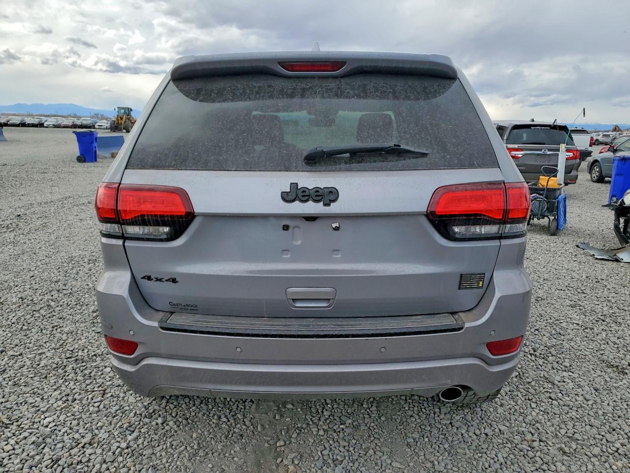 2018 JEEP GRAND CHEROKEE LAREDO photo 16