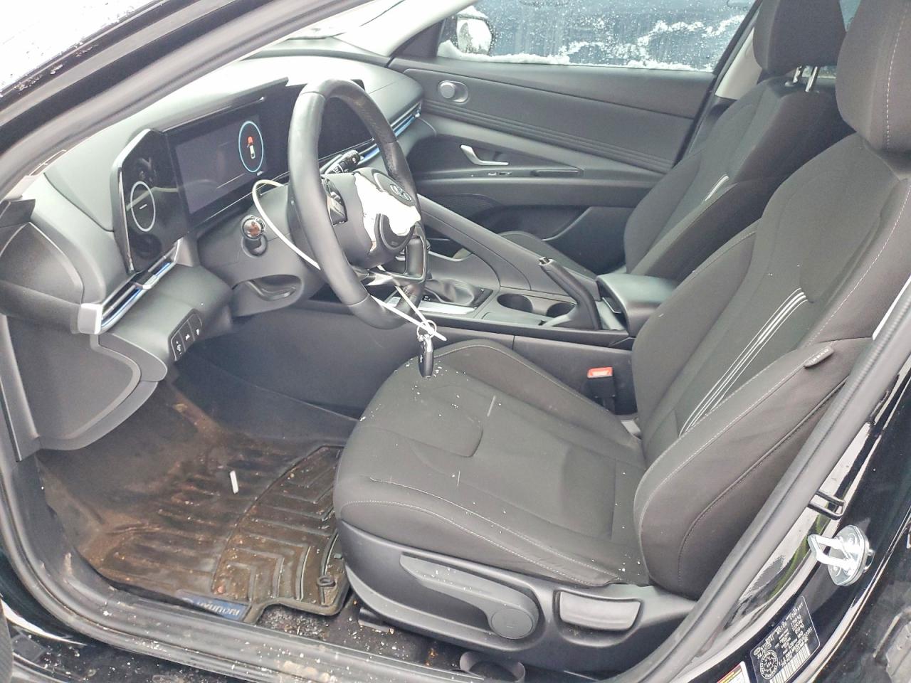 2023 HYUNDAI ELANTRA SEL photo 13
