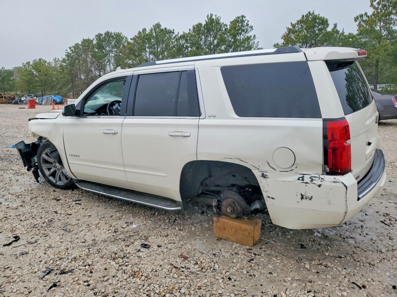 2015 CHEVROLET TAHOE K1500 LTZ photo 4