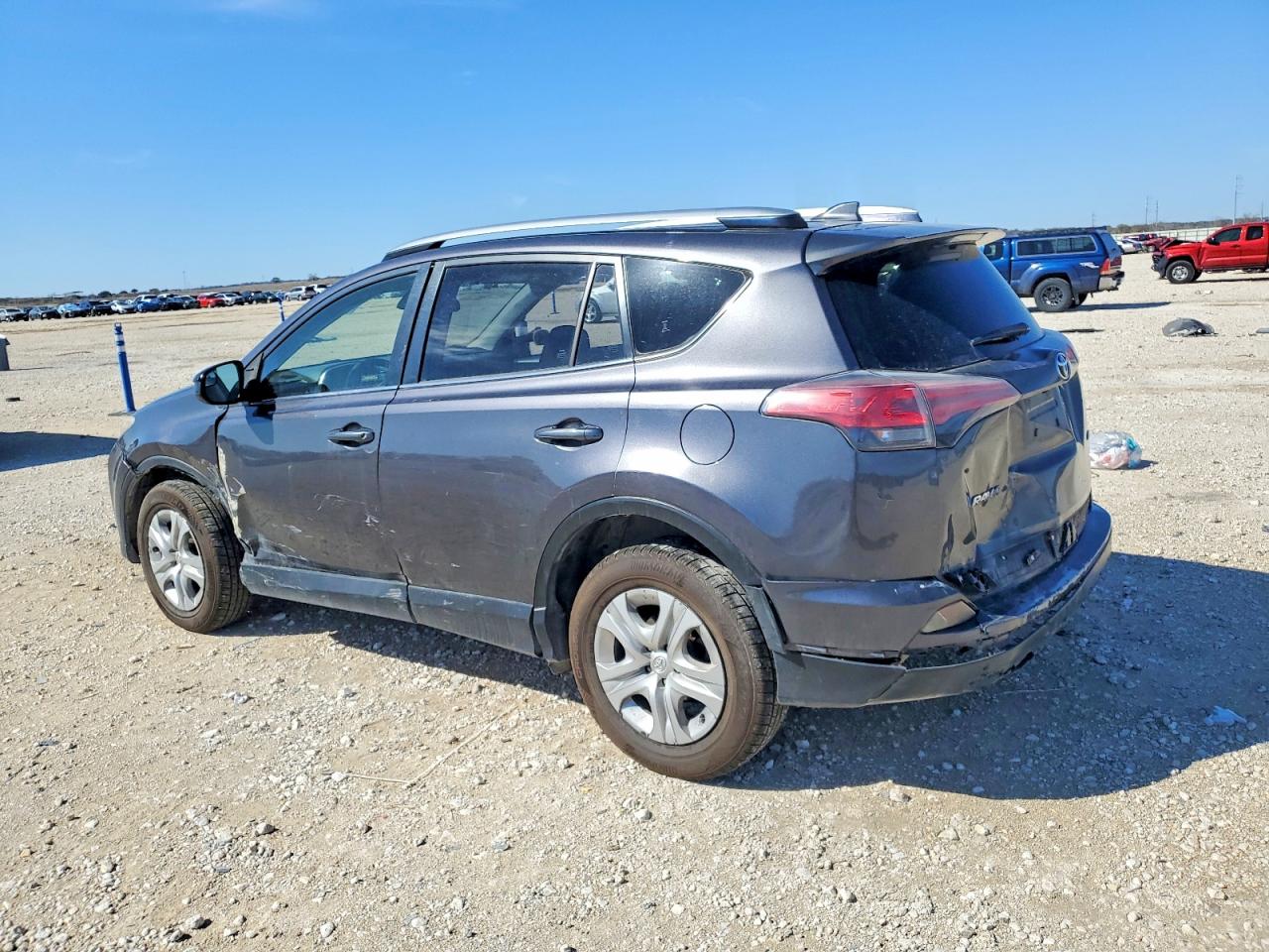 2017 TOYOTA RAV4 LE photo 2