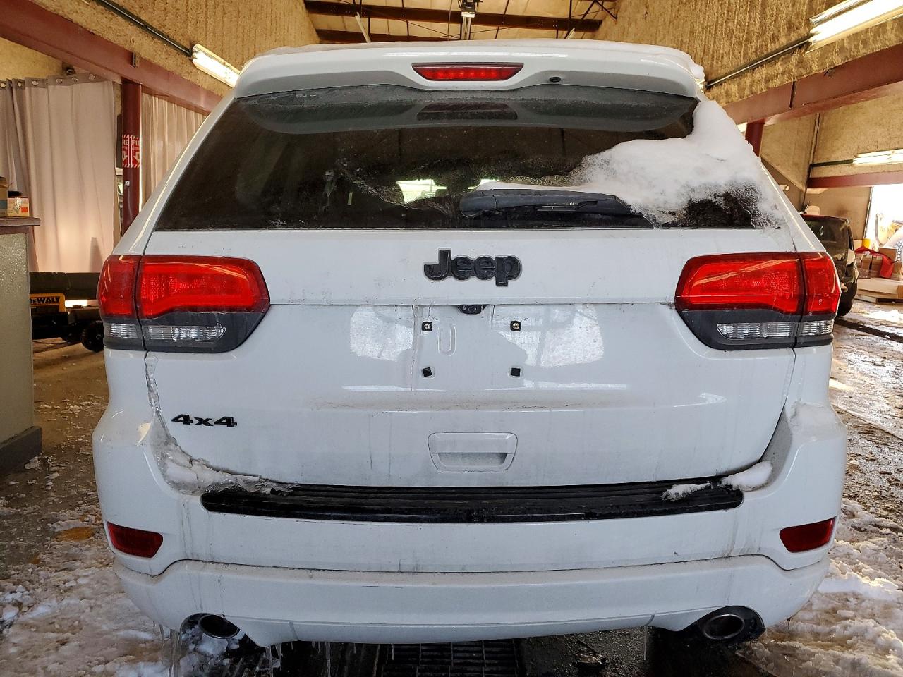2015 JEEP GRAND CHEROKEE LAREDO photo 6