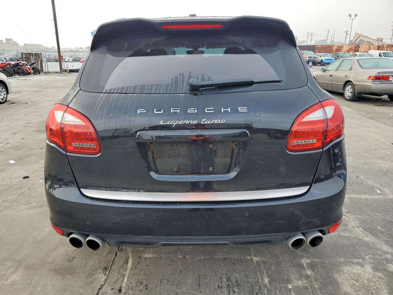 2011 PORSCHE CAYENNE TURBO photo 6