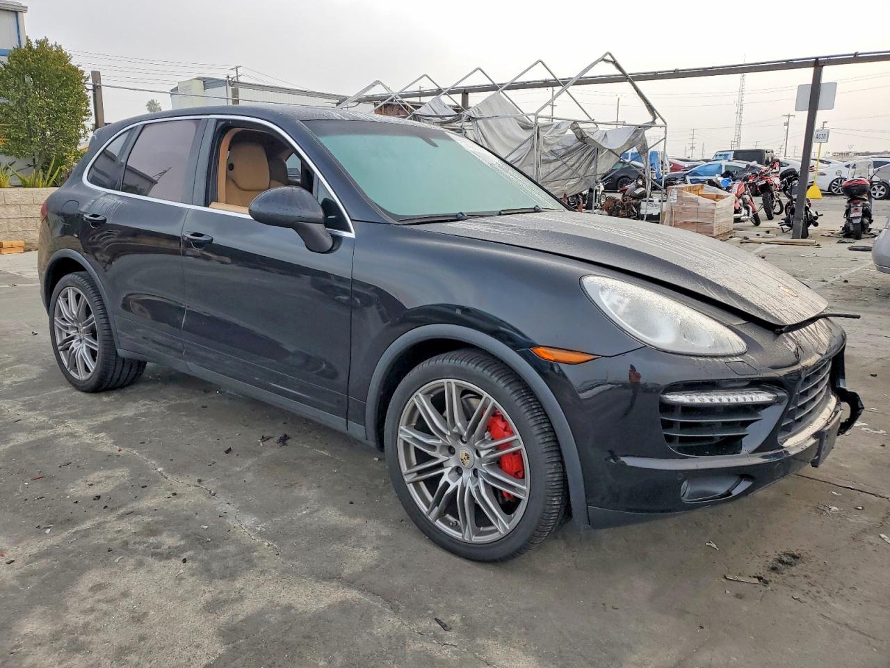 2011 PORSCHE CAYENNE TURBO photo 4