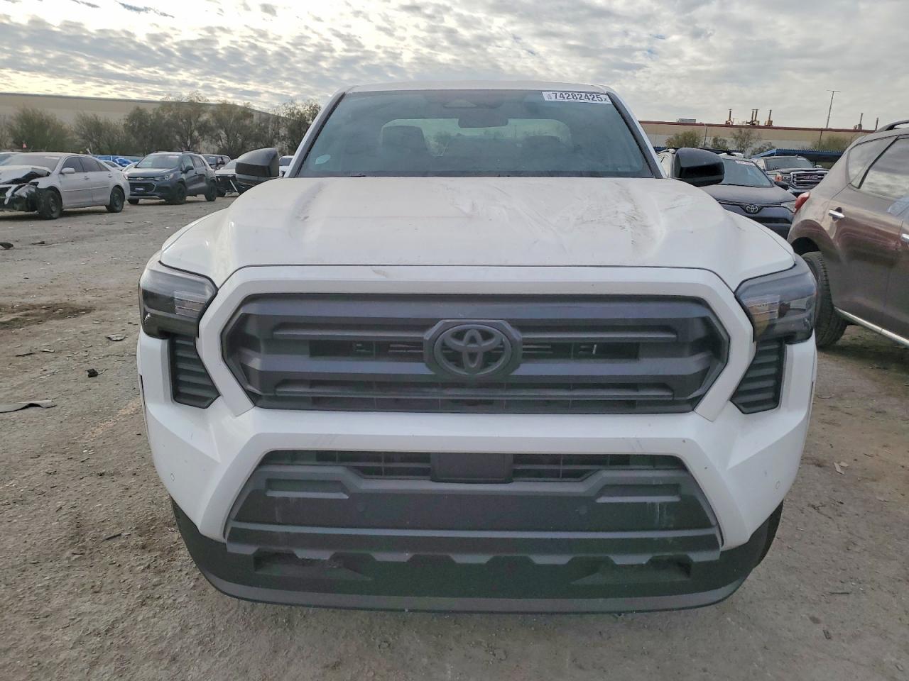 2025 TOYOTA TACOMA XTRACAB photo 13