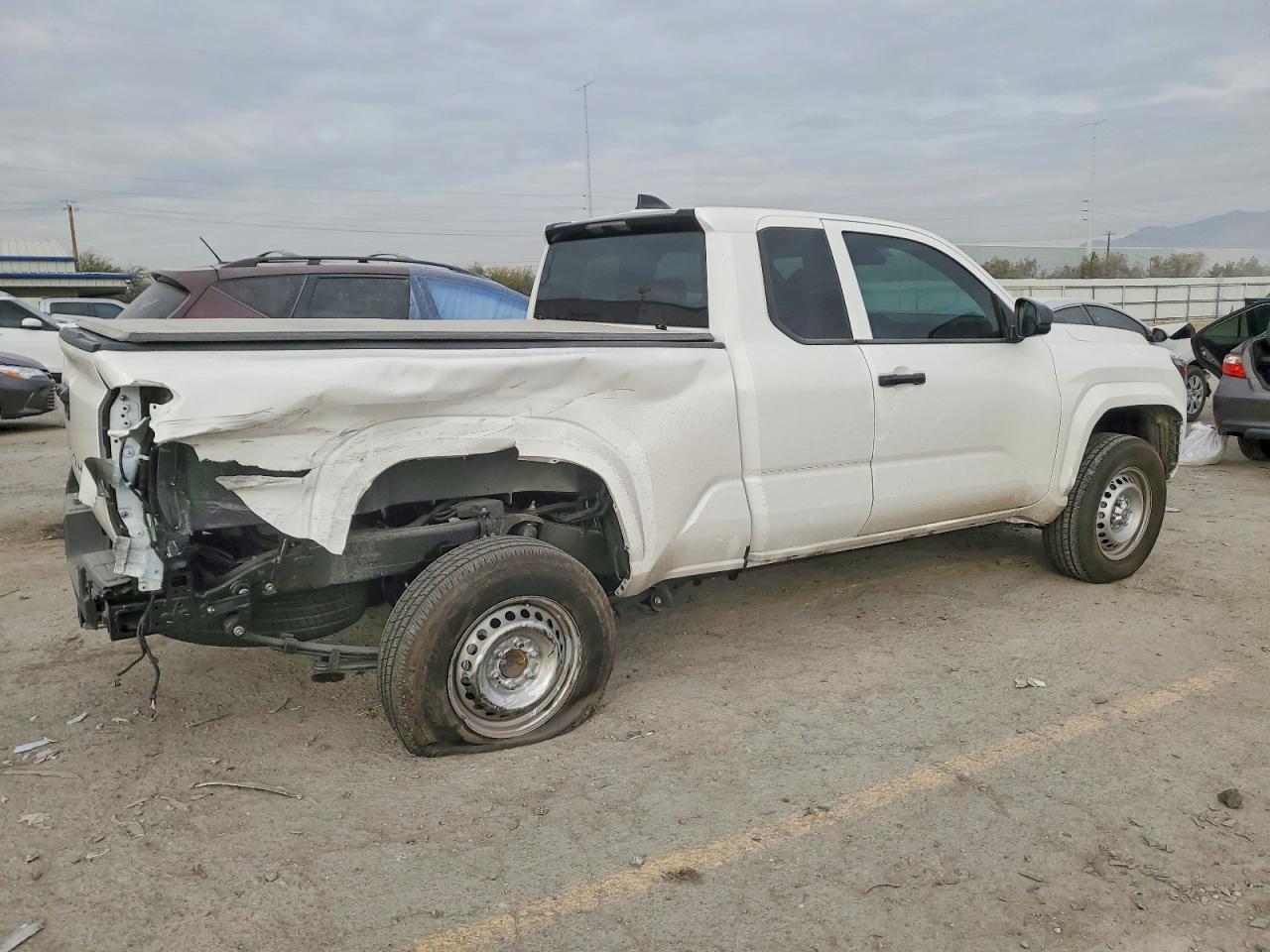 2025 TOYOTA TACOMA XTRACAB photo 7