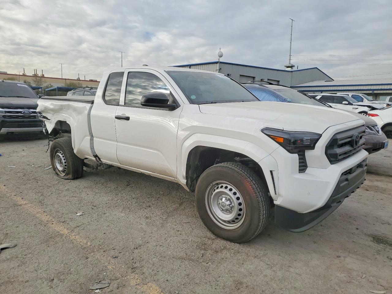 2025 TOYOTA TACOMA XTRACAB photo 10