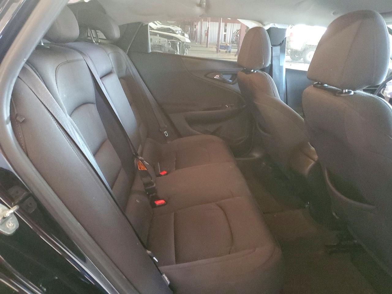2018 CHEVROLET MALIBU LS photo 28