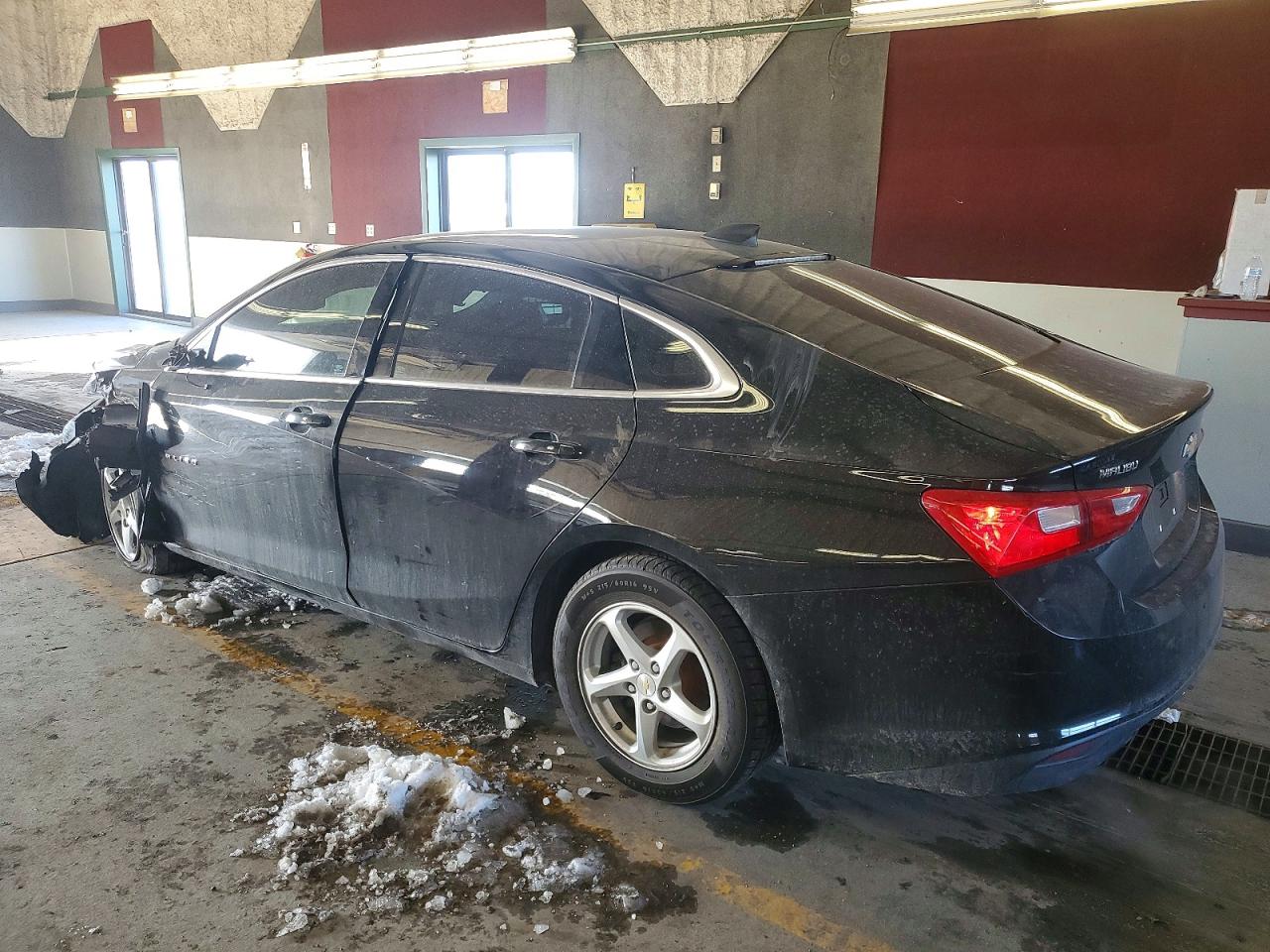 2018 CHEVROLET MALIBU LS photo 4