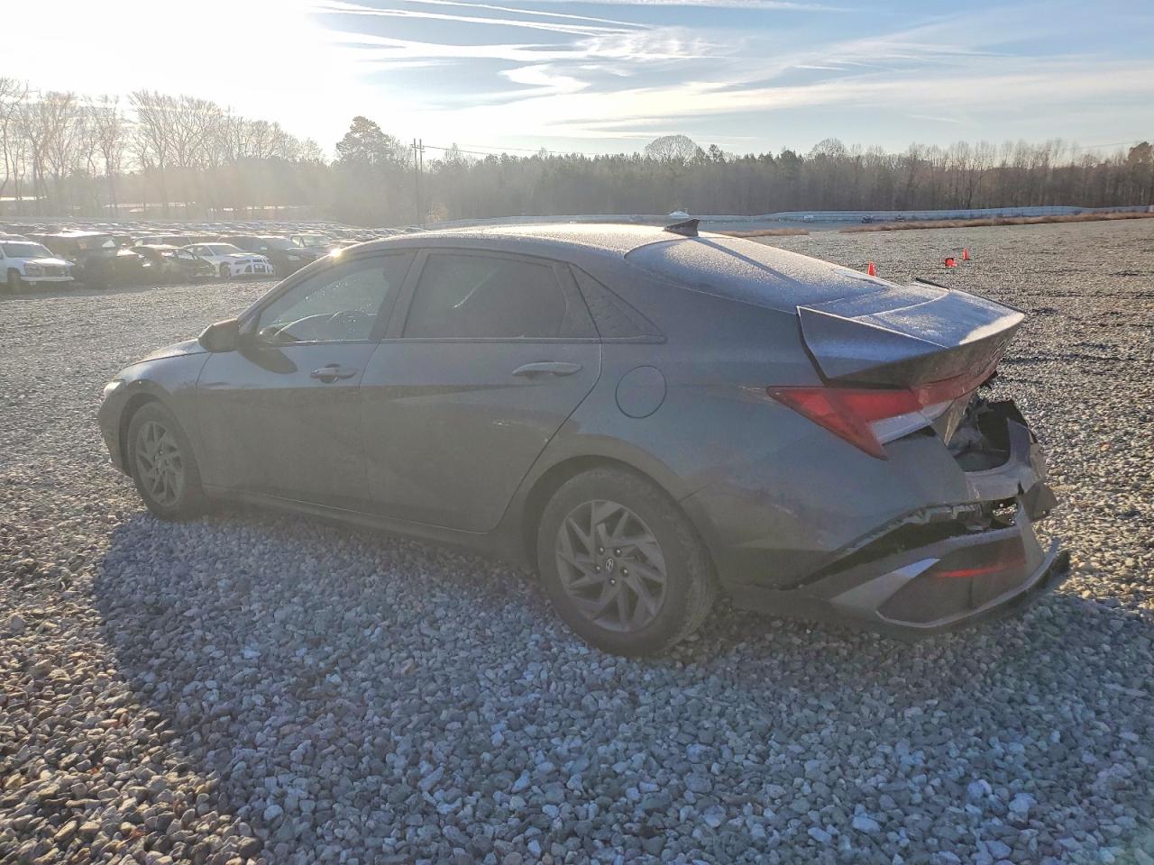 2024 HYUNDAI ELANTRA SEL photo 2