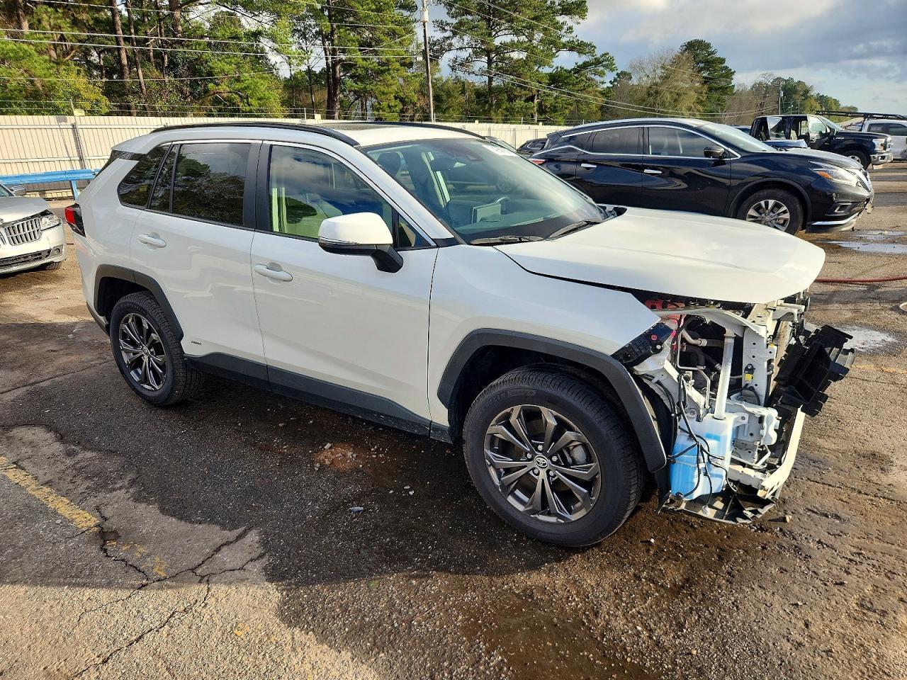 2022 TOYOTA RAV4 XLE PREMIUM photo 7