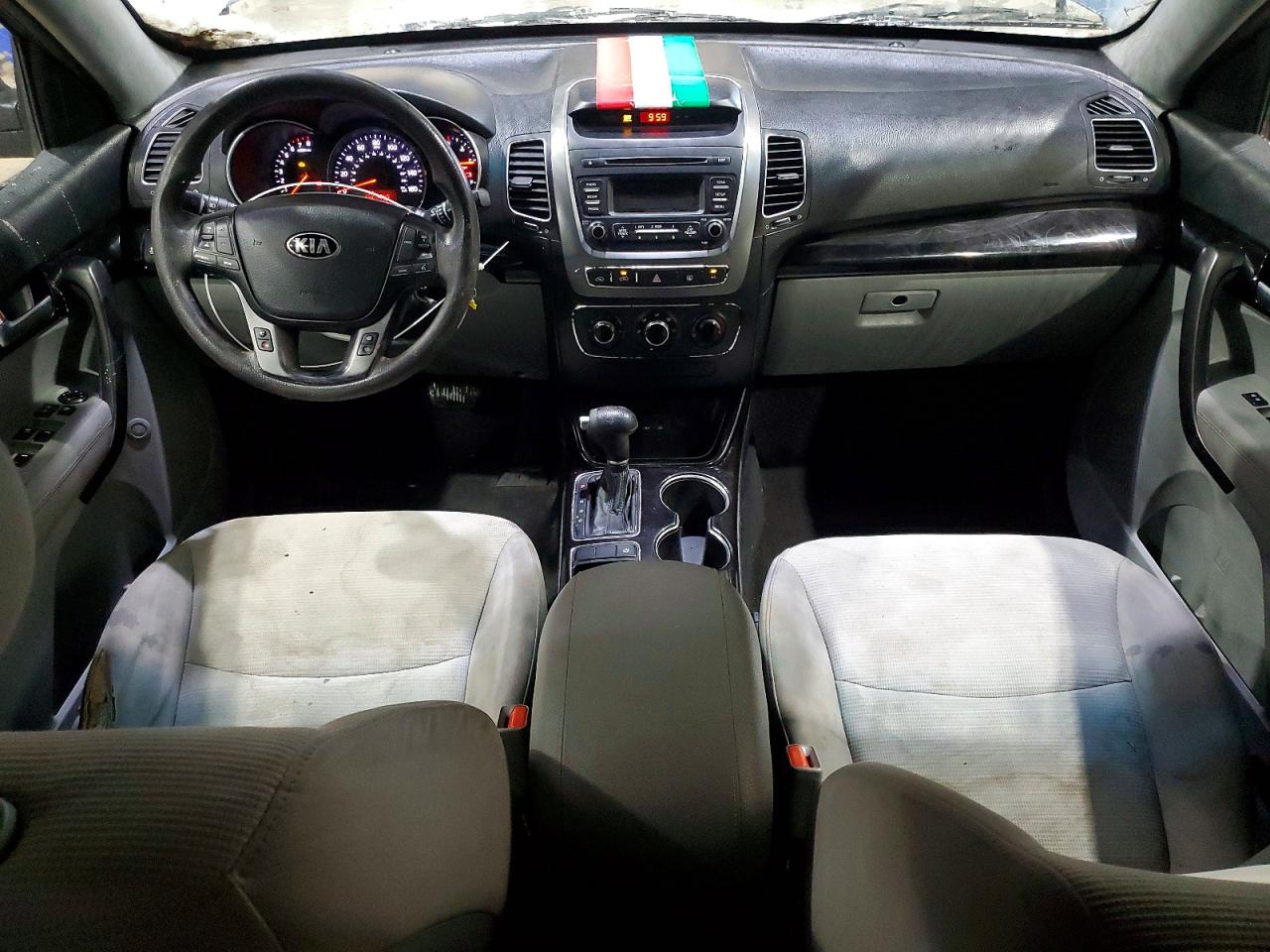 2014 KIA SORENTO LX photo 15