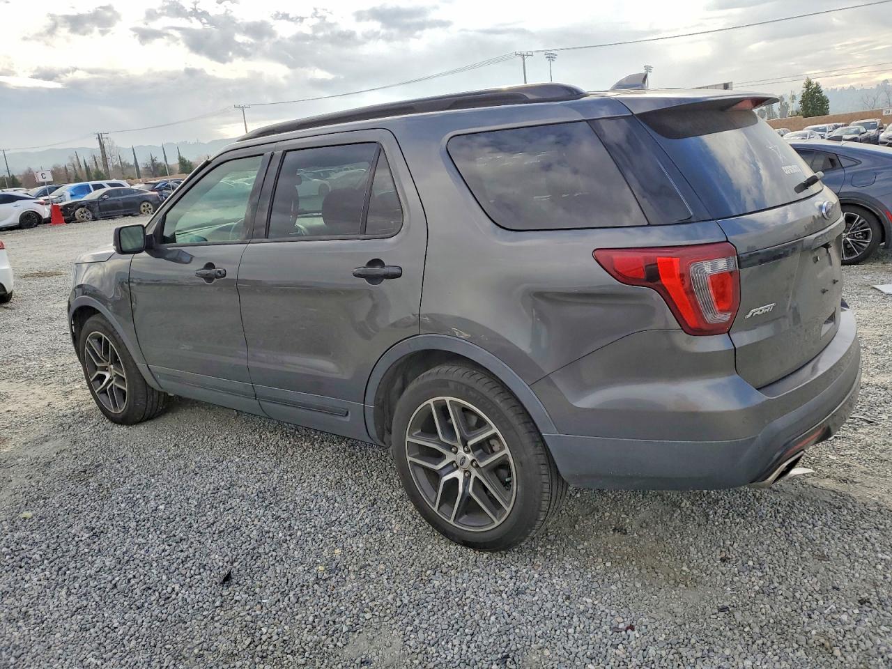 2016 FORD EXPLORER SPORT photo 4