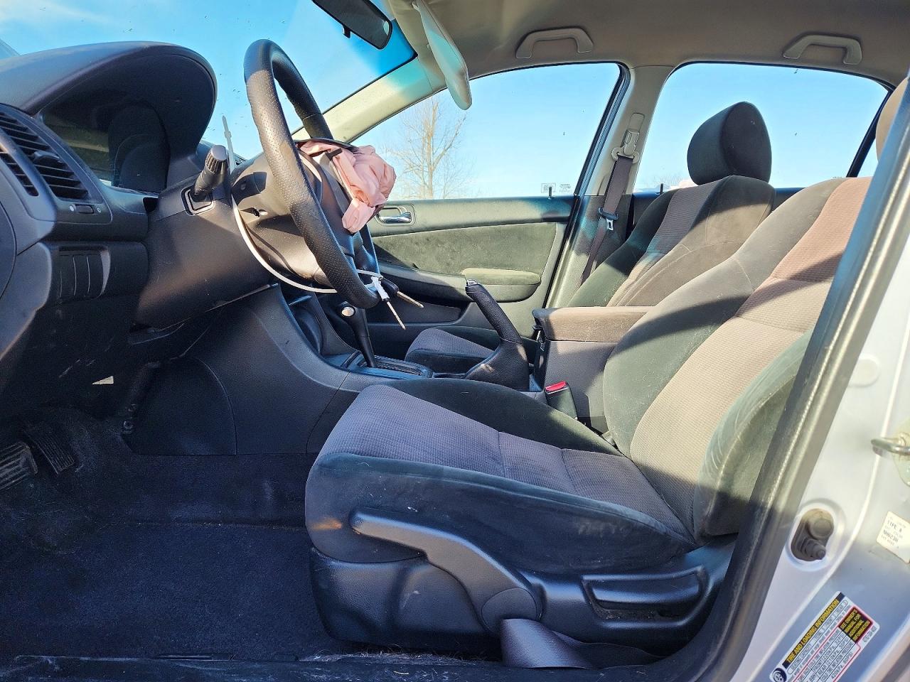 2004 HONDA ACCORD DX photo 7