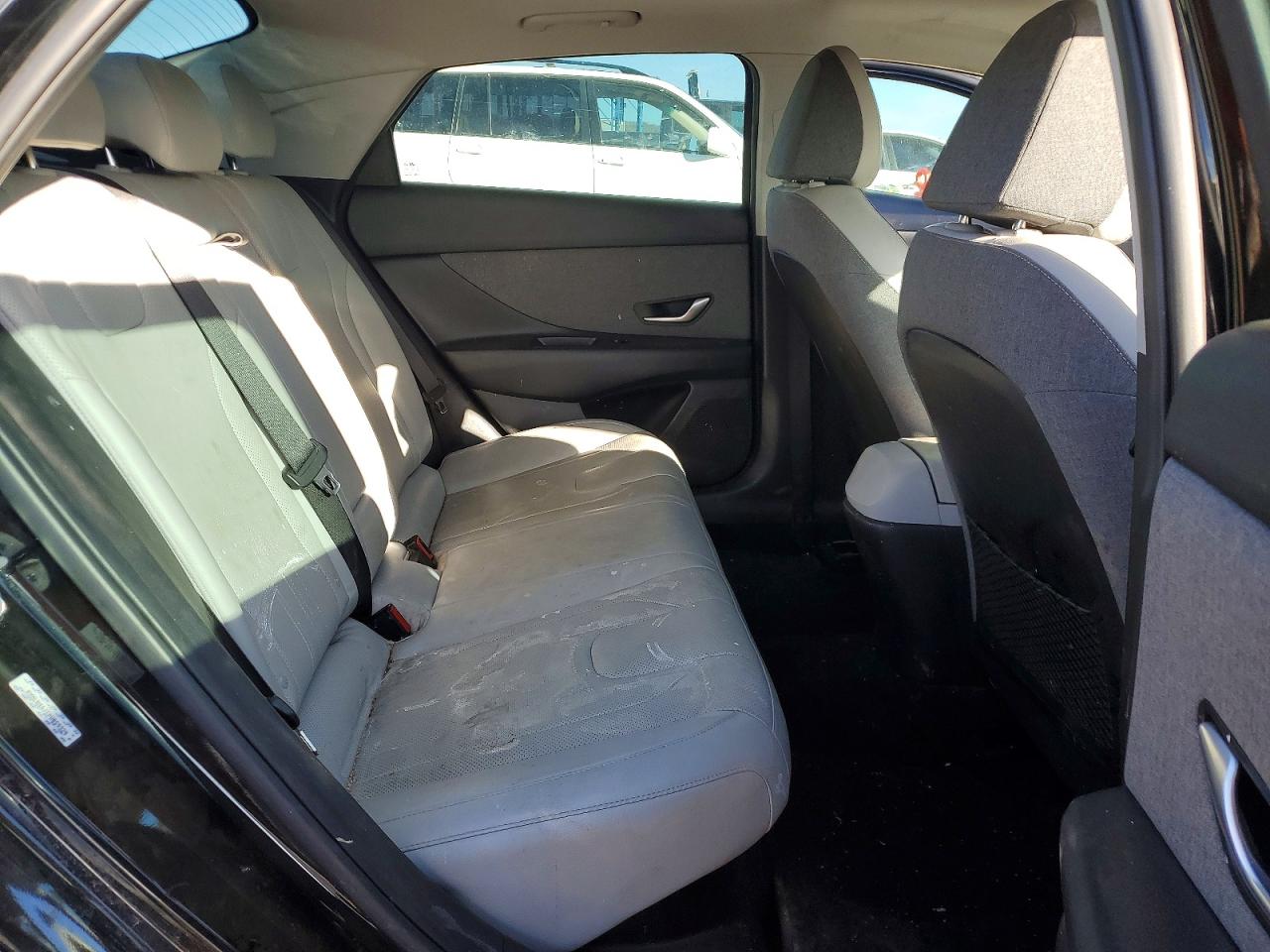 2023 HYUNDAI ELANTRA LIMITED photo 28