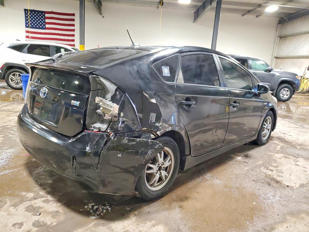 2010 TOYOTA PRIUS III photo 7