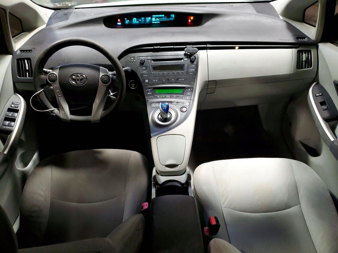 2010 TOYOTA PRIUS III photo 22