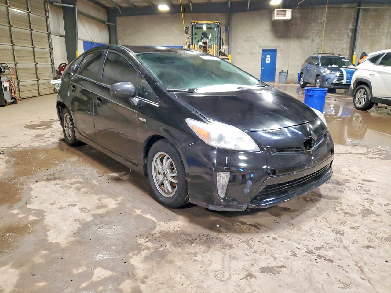 2010 TOYOTA PRIUS III photo 10