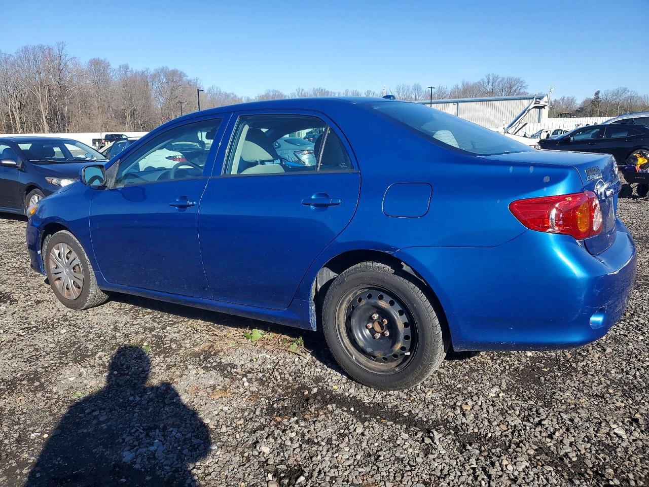 2010 TOYOTA COROLLA BASE photo 2