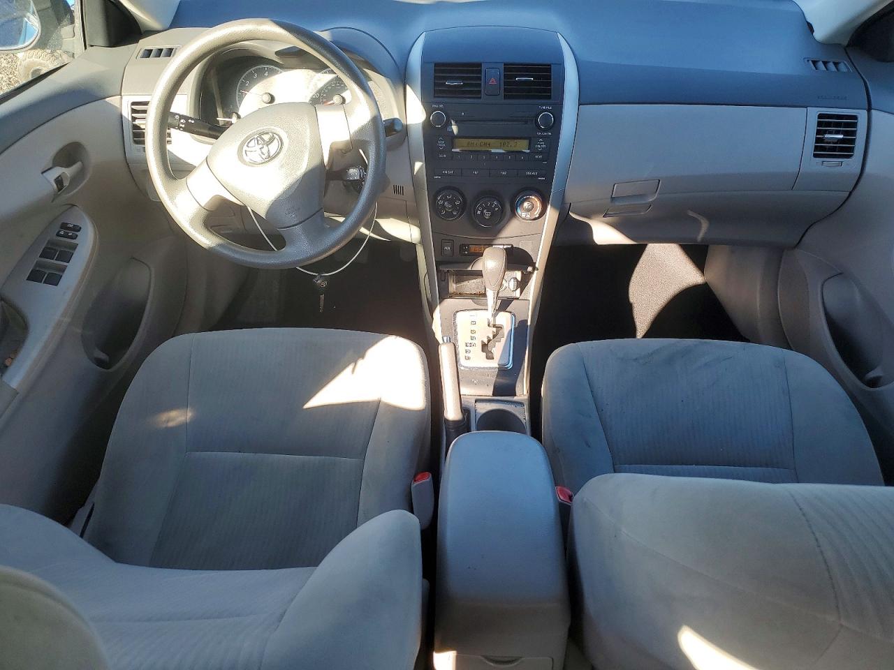 2010 TOYOTA COROLLA BASE photo 8