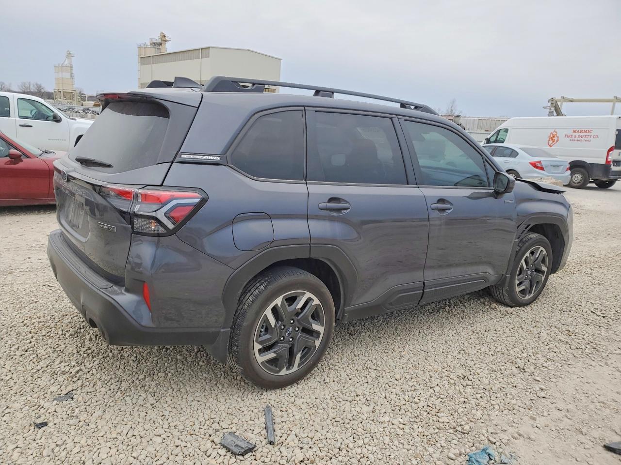 2025 SUBARU FORESTER PREMIUM photo 3