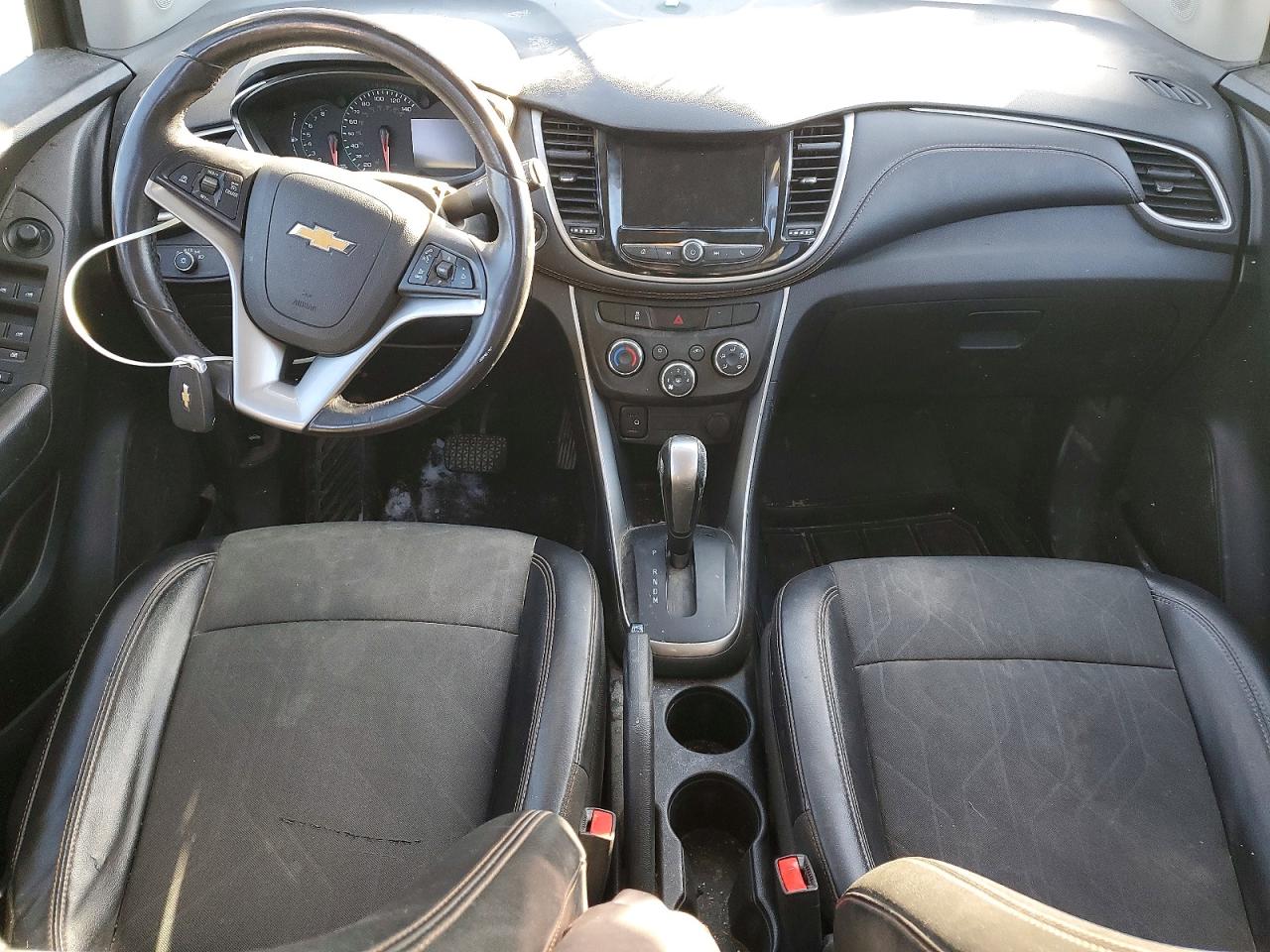 2019 CHEVROLET TRAX 1LT photo 8