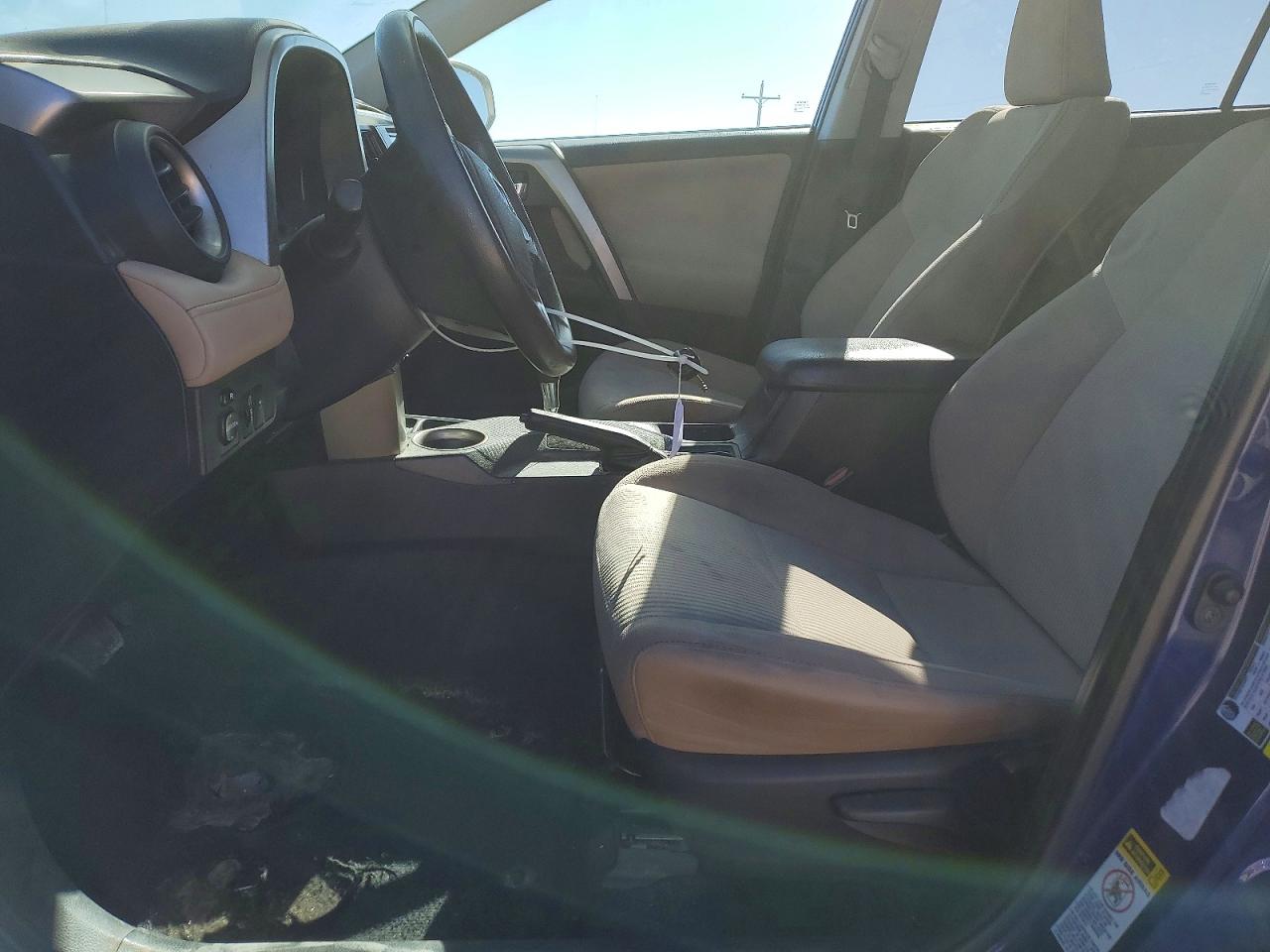 2014 TOYOTA RAV4 XLE photo 13