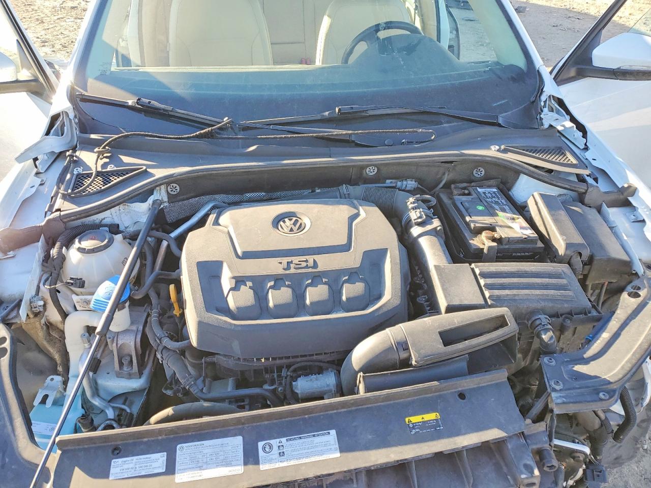2019 VOLKSWAGEN PASSAT WOLFSBURG photo 11