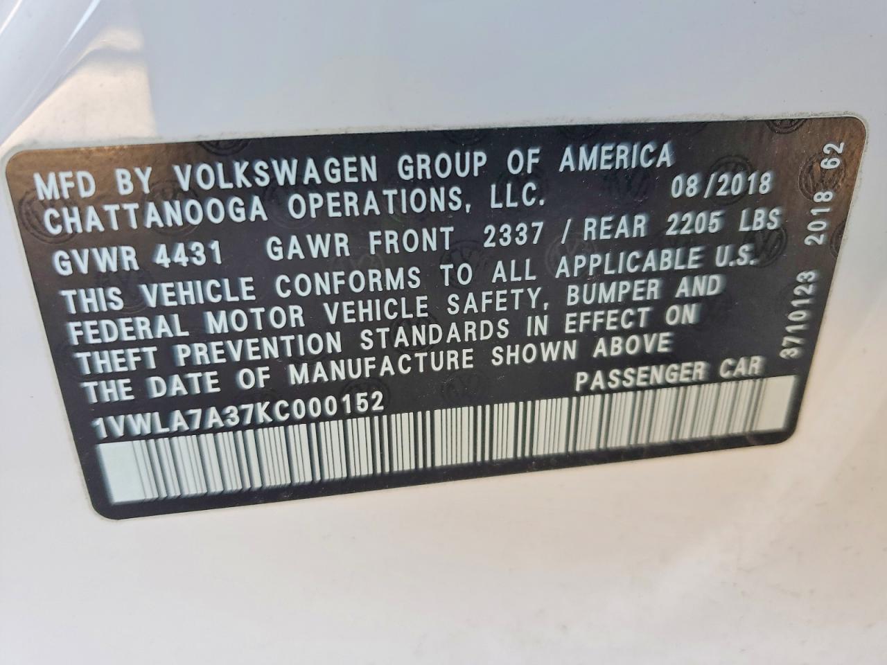 2019 VOLKSWAGEN PASSAT WOLFSBURG photo 13