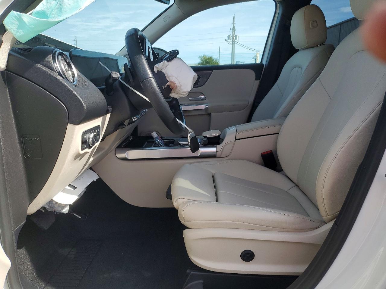 2021 MERCEDES-BENZ GLB 250 photo 13