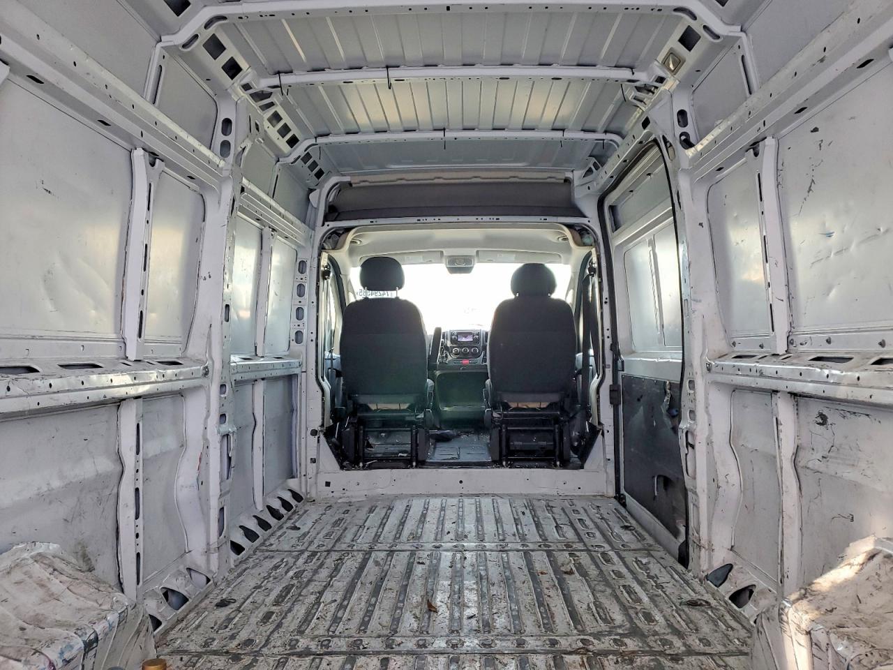 2020 RAM PROMASTER 2500 DELIVERY VAN photo 28