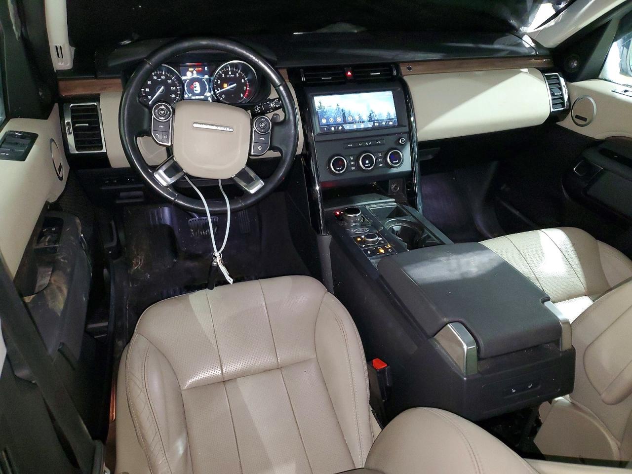 2018 LAND ROVER DISCOVERY SE photo 8