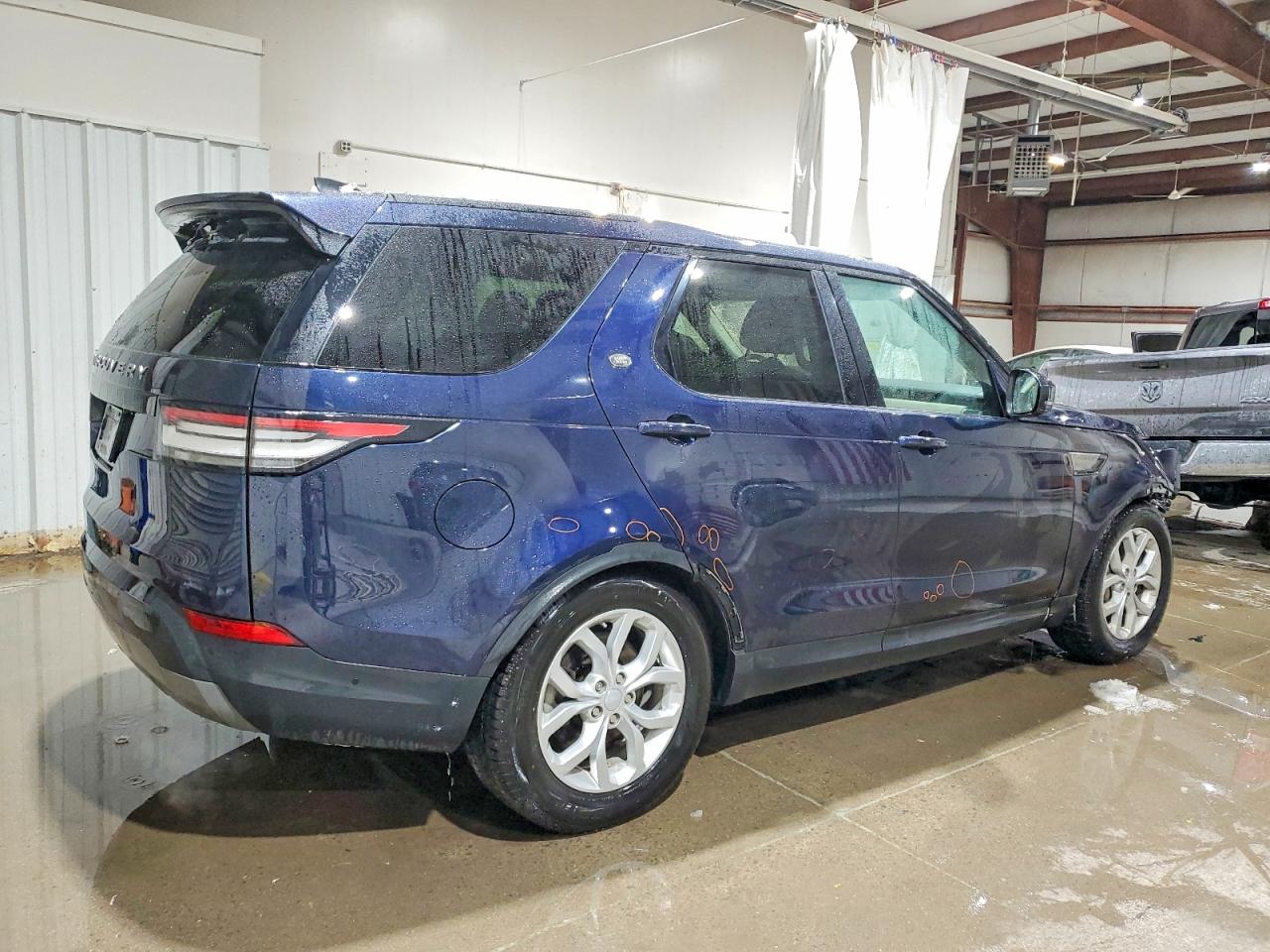 2018 LAND ROVER DISCOVERY SE photo 3