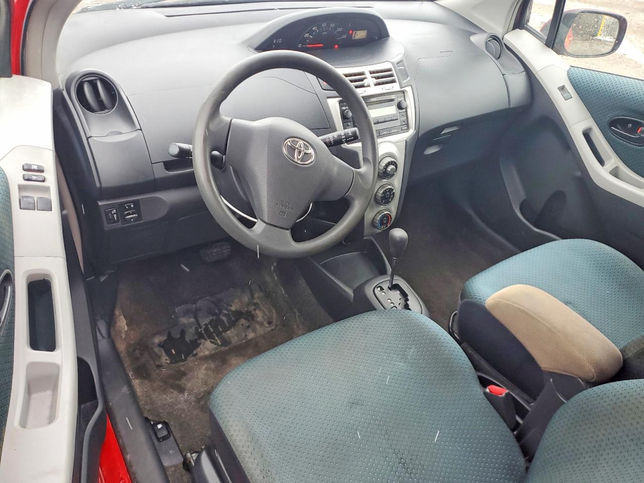 2007 TOYOTA YARIS BASE photo 8