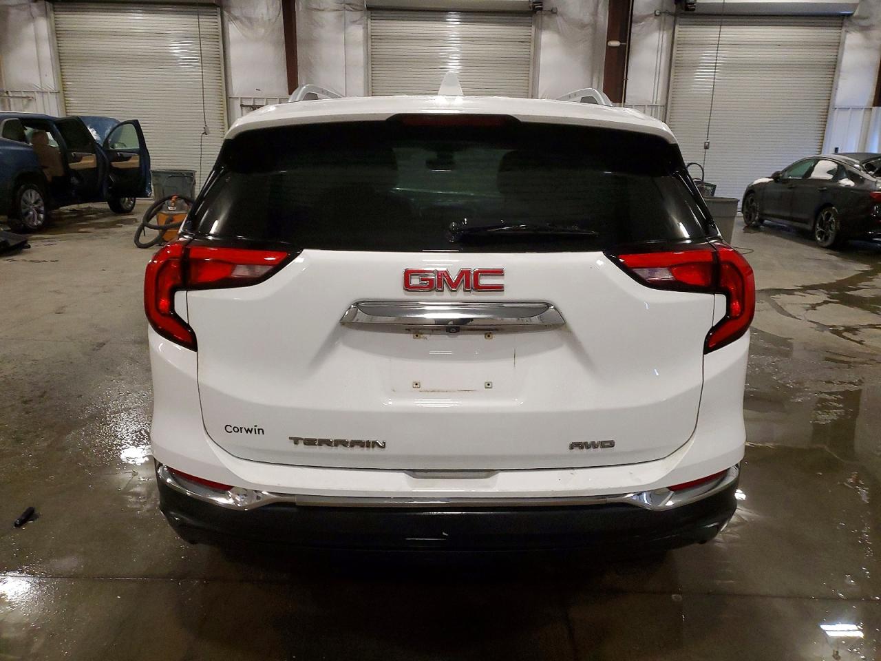 2020 GMC TERRAIN SLT photo 16