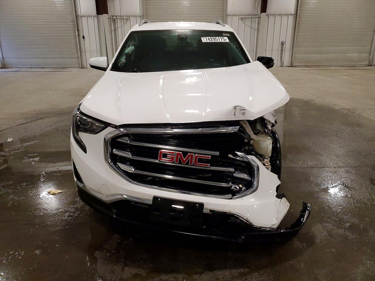 2020 GMC TERRAIN SLT photo 13