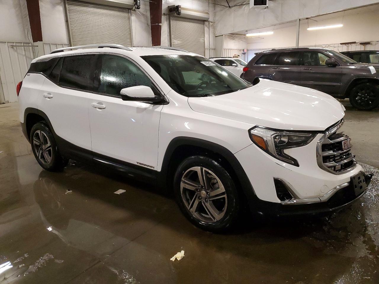 2020 GMC TERRAIN SLT photo 10