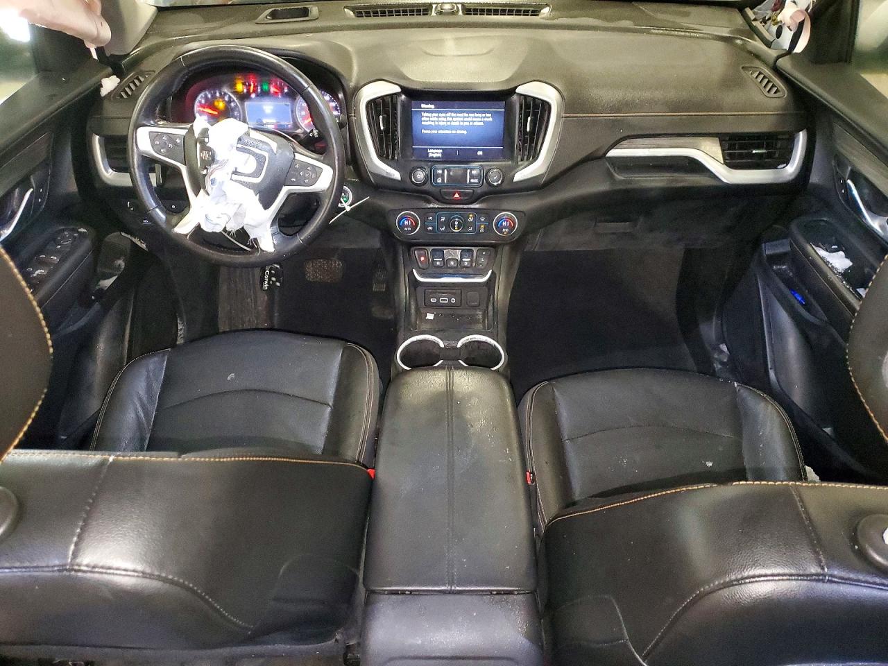 2020 GMC TERRAIN SLT photo 22